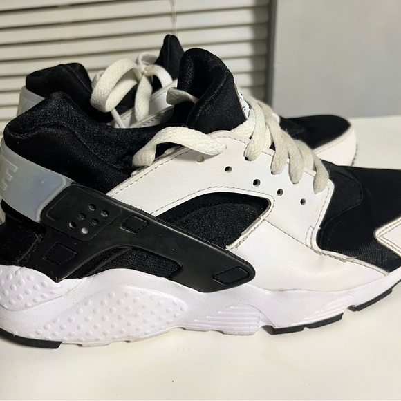 Nike Huaraches Run (GS) - Picture 9 of 12